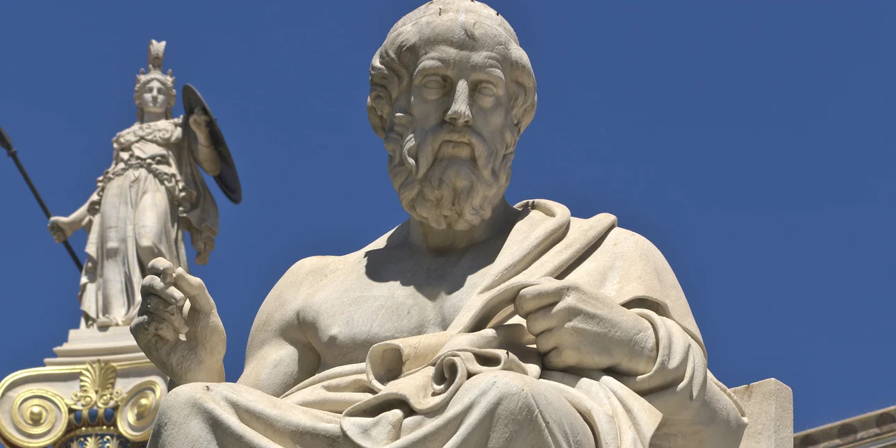 Πώς σχολιάζουν οι Ελληνες αρχαιολόγοι τους Ιταλούς που ανακοίνωσαν ότι εντόπισαν τον ακριβή χώρο ταφής του Πλάτωνα