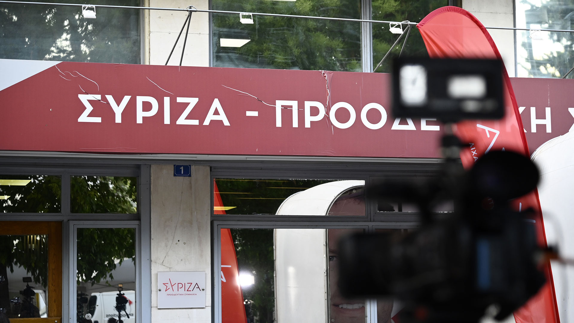 Πρόταση για δημοψήφισμα ταράζει τα νερά στον ΣΥΡΙΖΑ